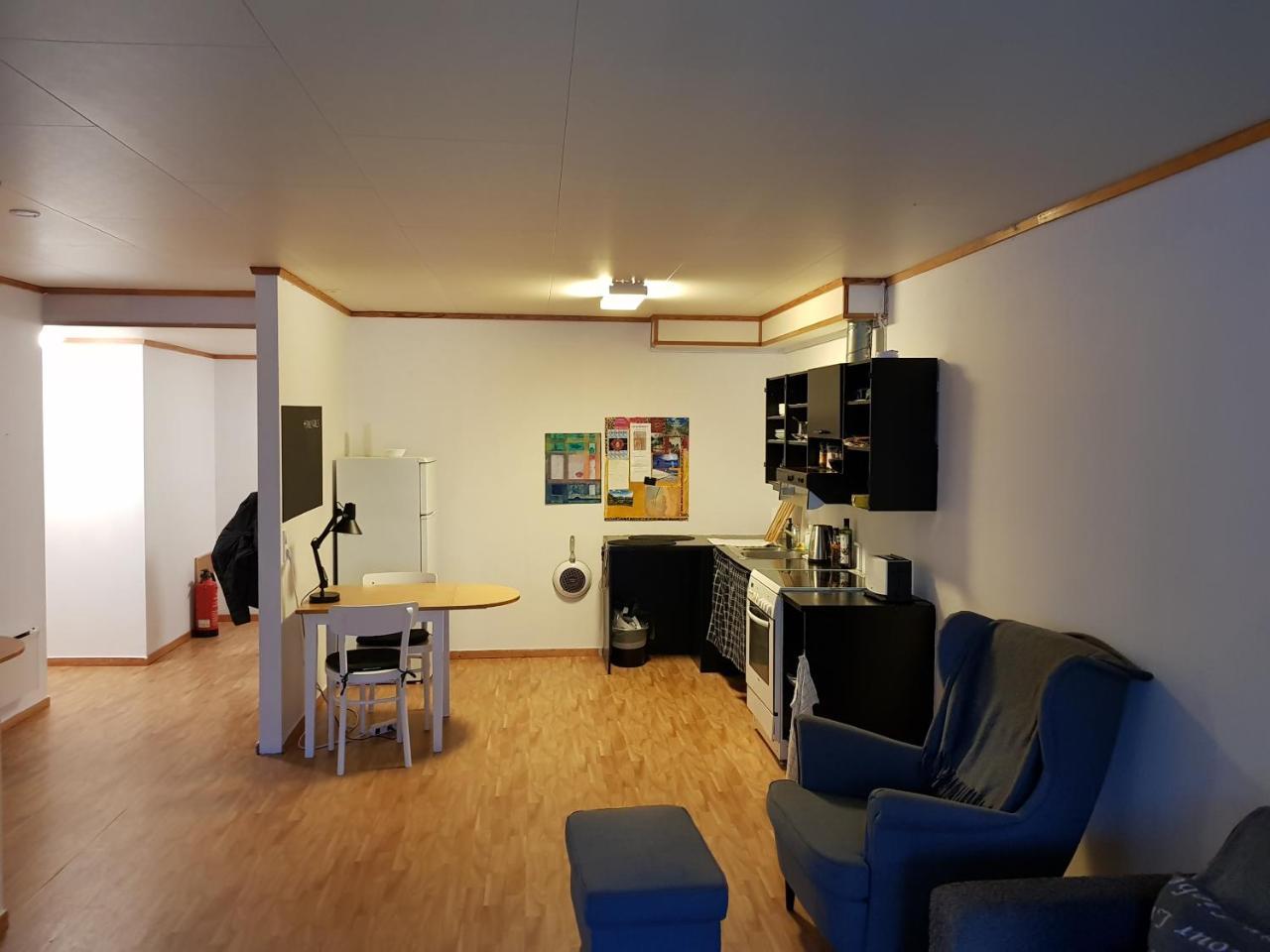 Volda Hostel, Bed And Breakfast As Lauvstad Exterior foto